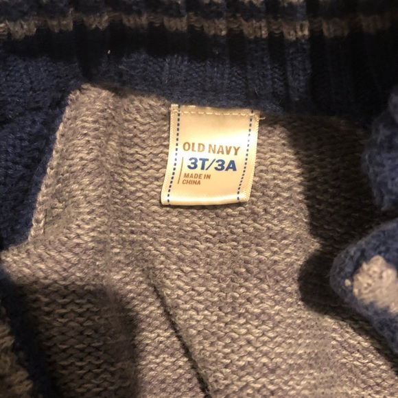 Host pick! 3t boys jacket sweatshirt lot - Picture 3 of 4